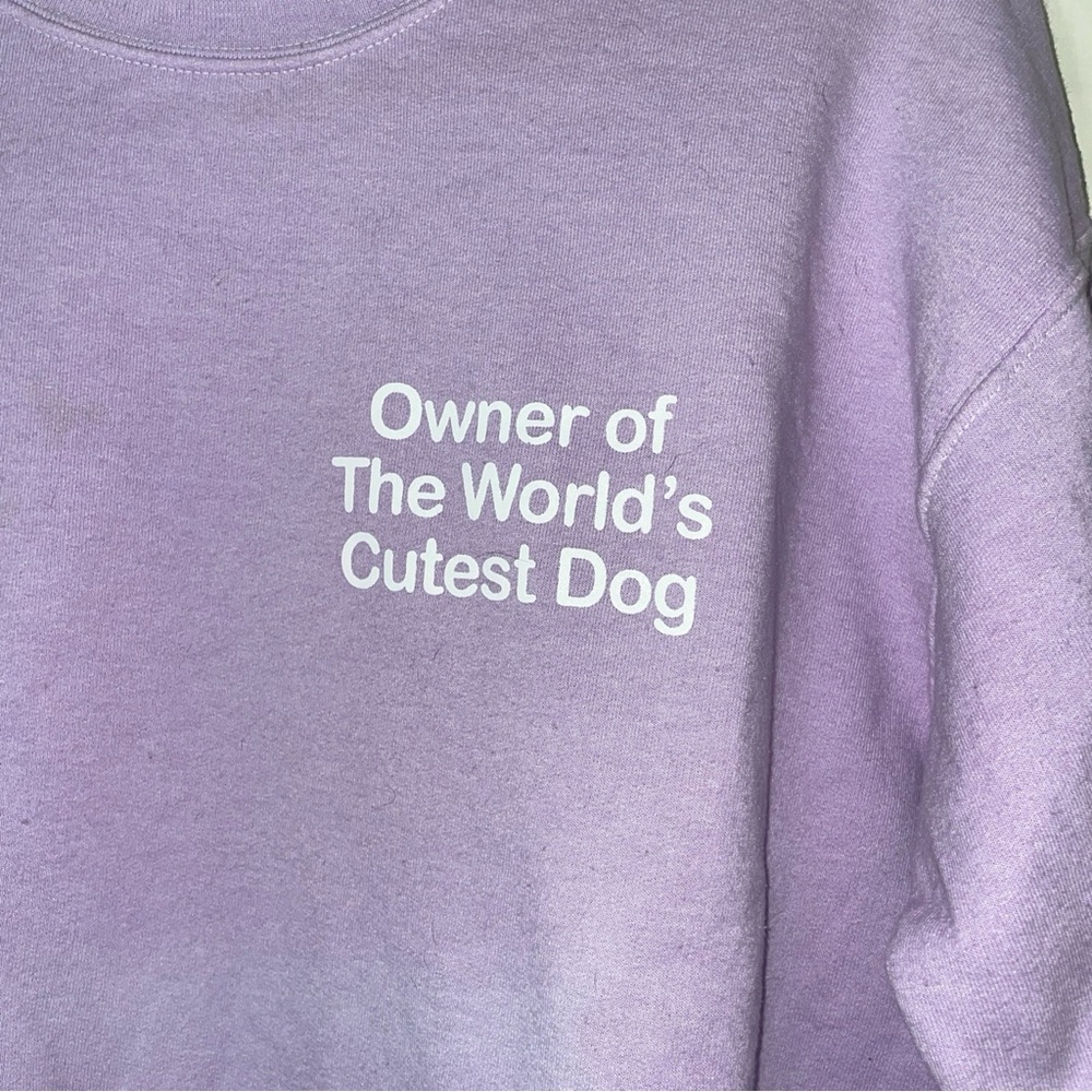 John Eshaya Lavender “World’s Cutest Dog” Sweatshirt Woman's M/L - Picture 2 of 4